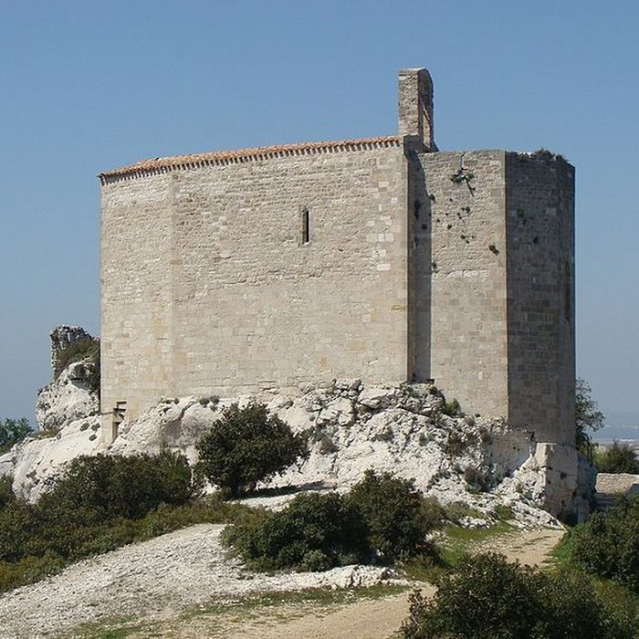 Photo de Chapelle Saint-Michel et ruines du château