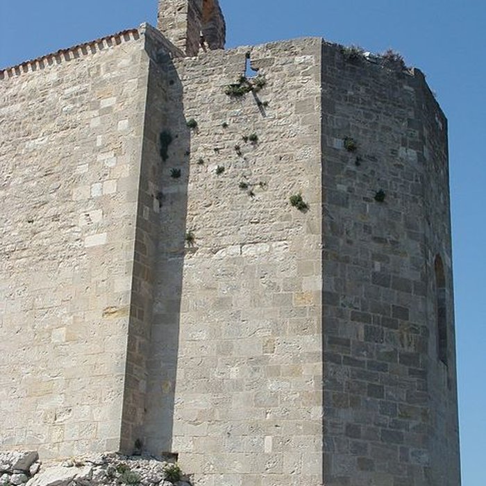 Photo de Chapelle Saint-Michel et ruines du château
