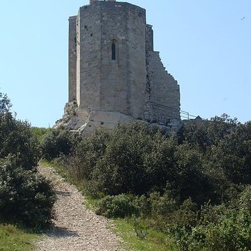 Chapelle Saint-Michel et ruines du château