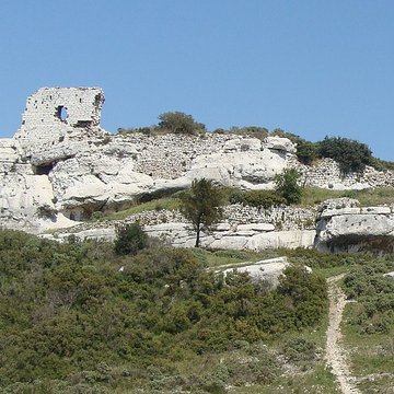 Chapelle Saint-Michel et ruines du château