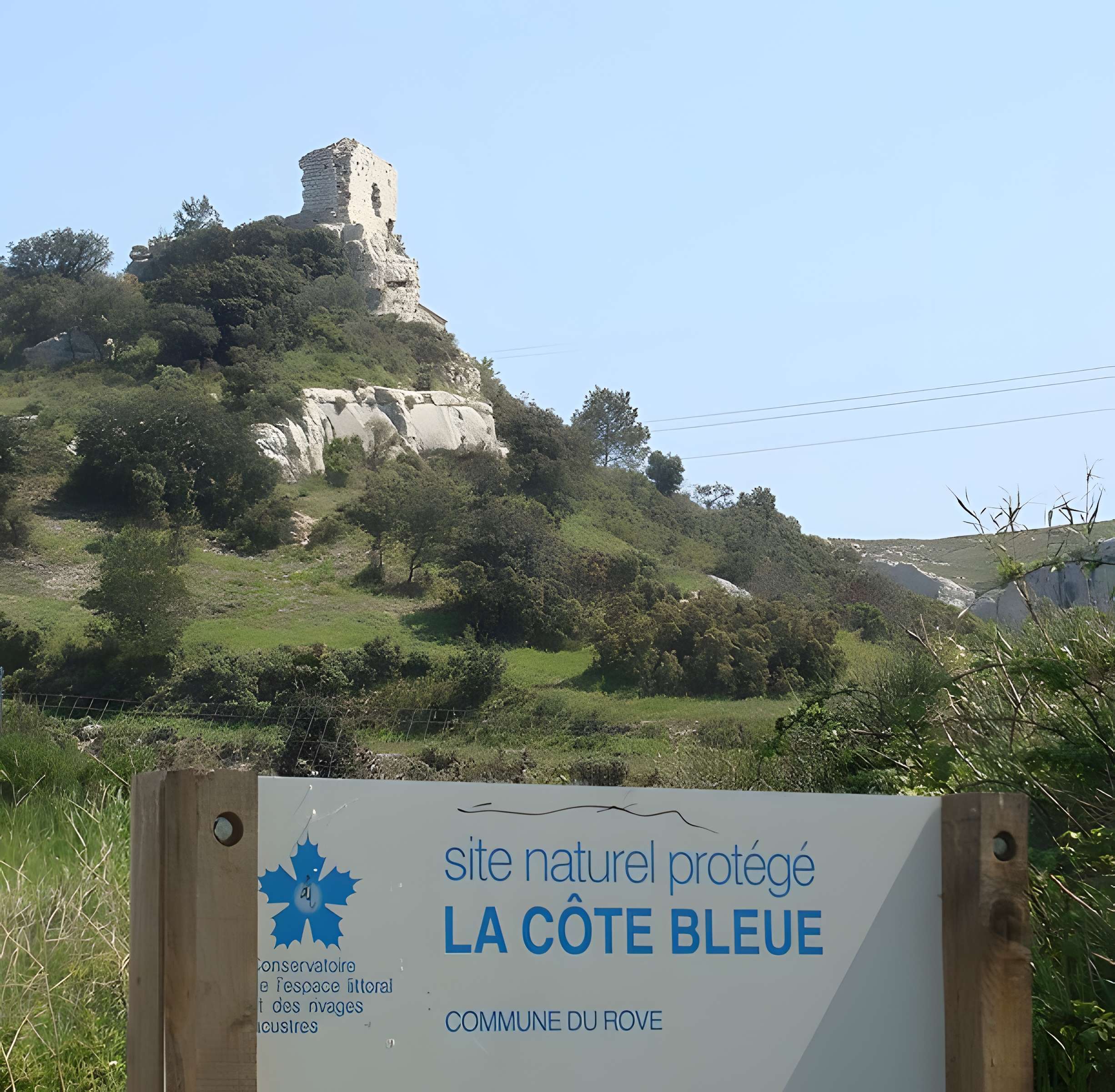 Chapelle Saint-Michel et ruines du château