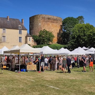 Donjon de Saint-Sauveur-en-Puisaye