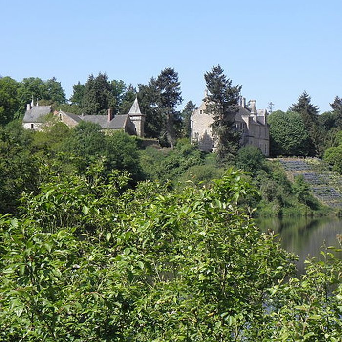 Photo de Château de Beaumont à Guitté