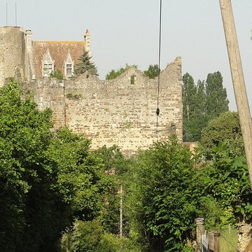 Château de Beaumont-sur-Sarthe