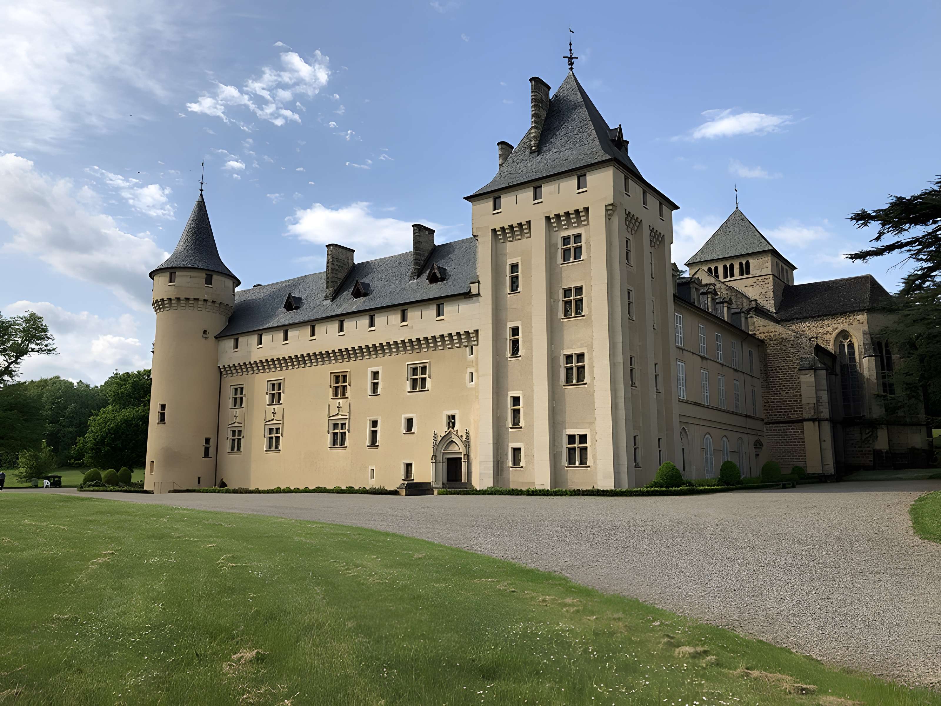 Abbaye fortifiée de Loc-Dieu