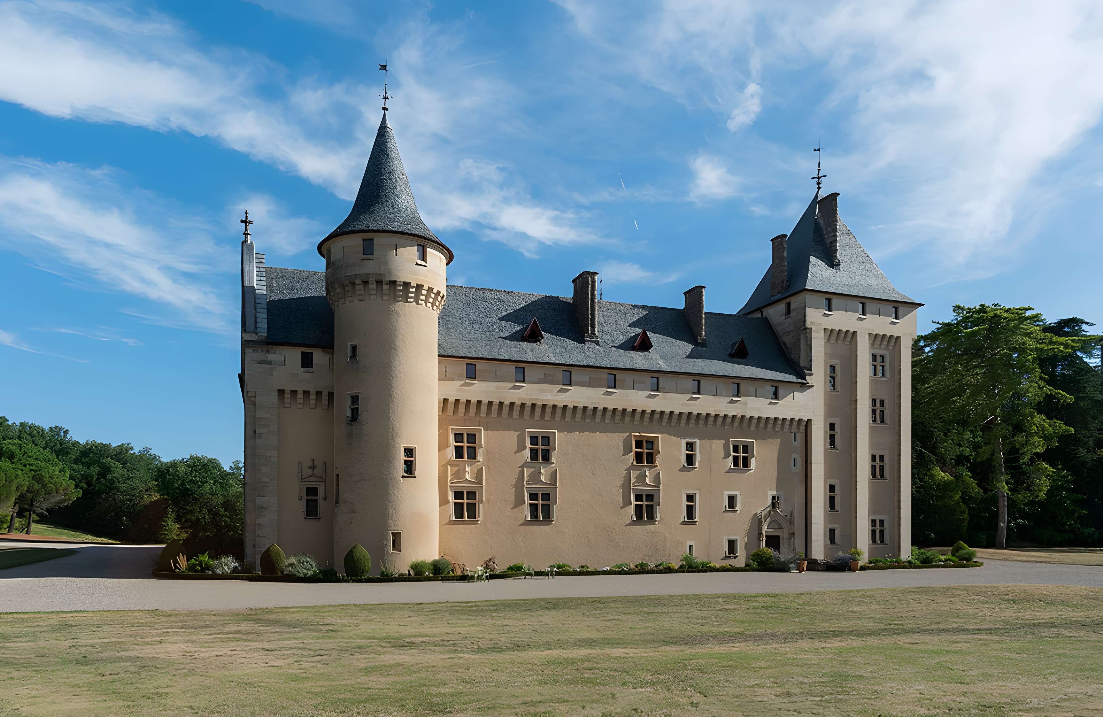 Abbaye fortifiée de Loc-Dieu