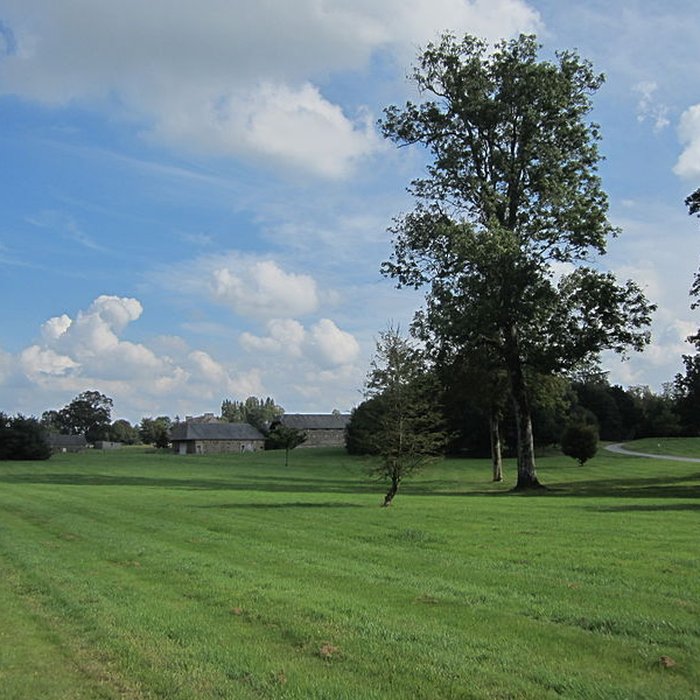 Photo de Domaine du château de Canisy également sur commune de Saint-Gilles