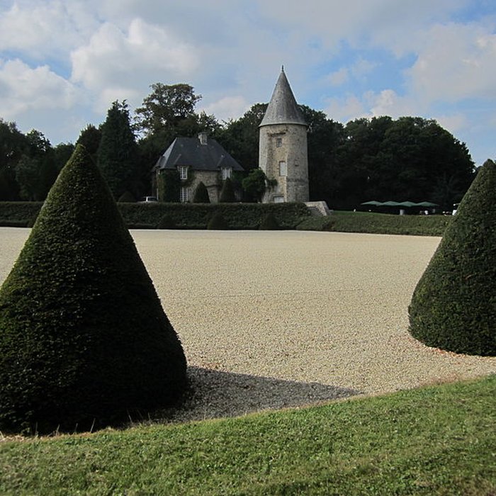 Photo de Domaine du château de Canisy également sur commune de Saint-Gilles
