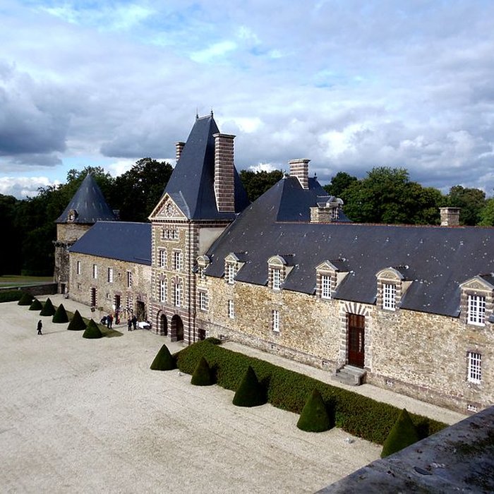 Photo de Domaine du château de Canisy également sur commune de Saint-Gilles