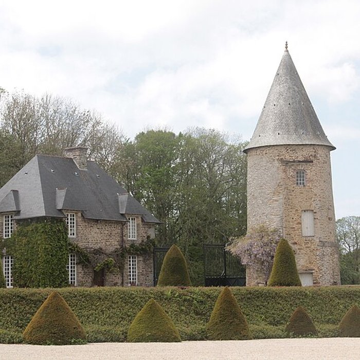 Photo de Domaine du château de Canisy également sur commune de Saint-Gilles