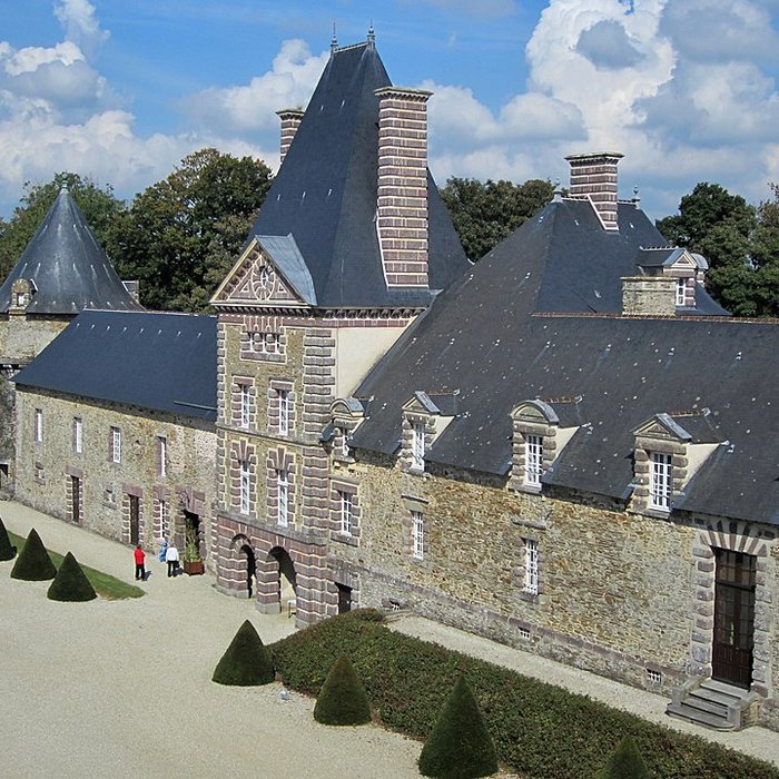 Photo de Domaine du château de Canisy également sur commune de Saint-Gilles