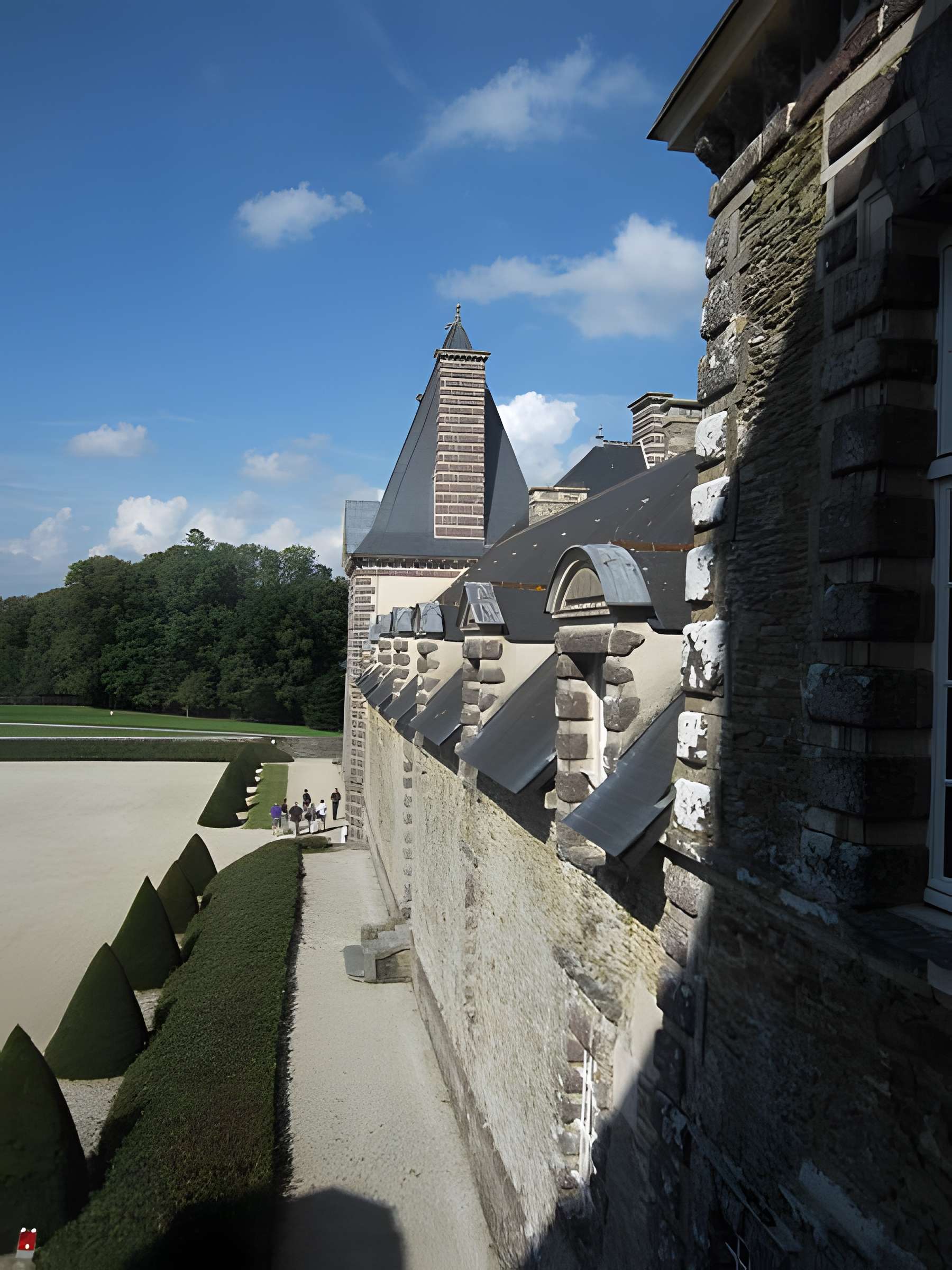 Domaine du château de Canisy (également sur commune de Saint-Gilles)