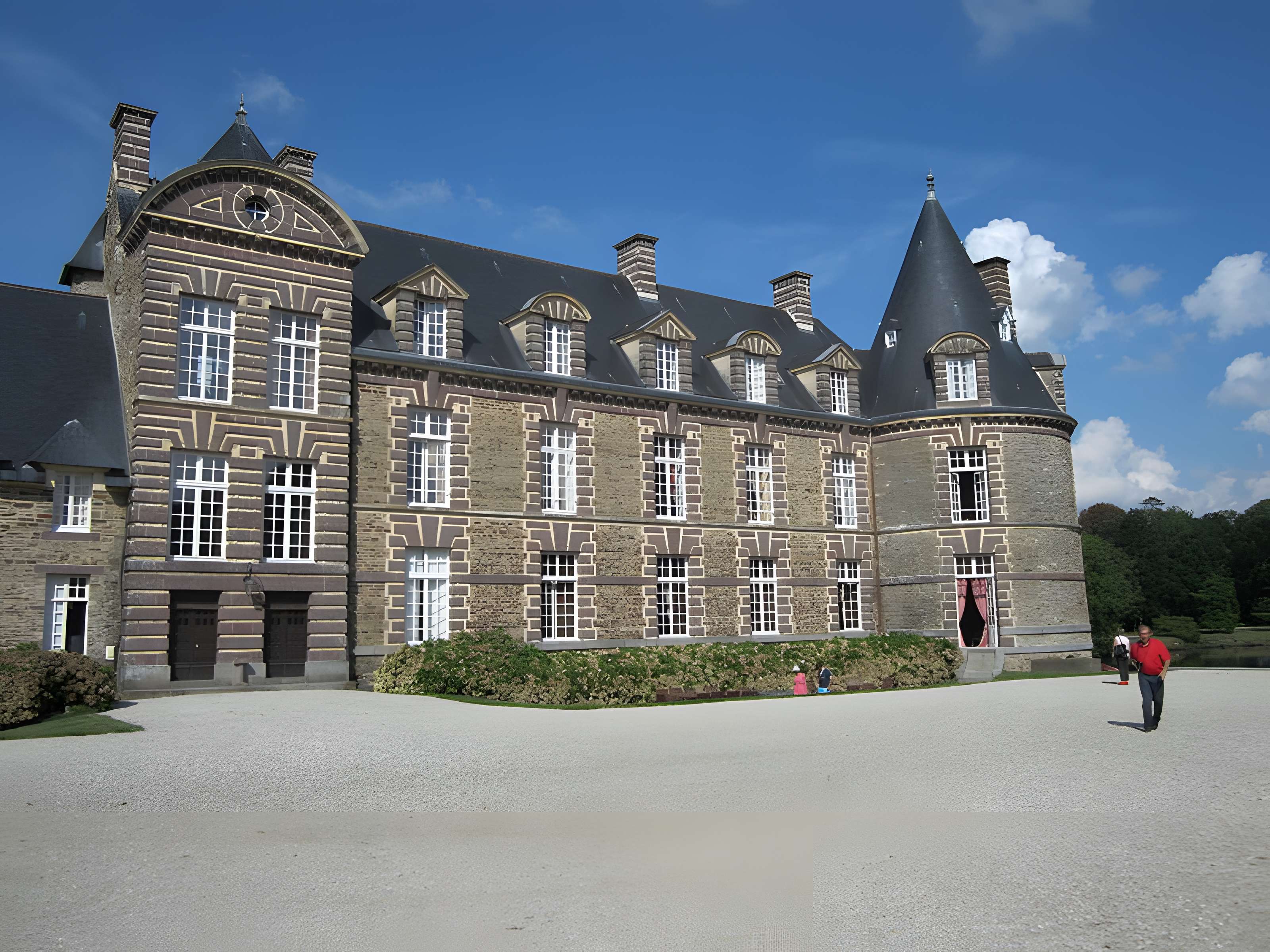 Domaine du château de Canisy (également sur commune de Saint-Gilles)