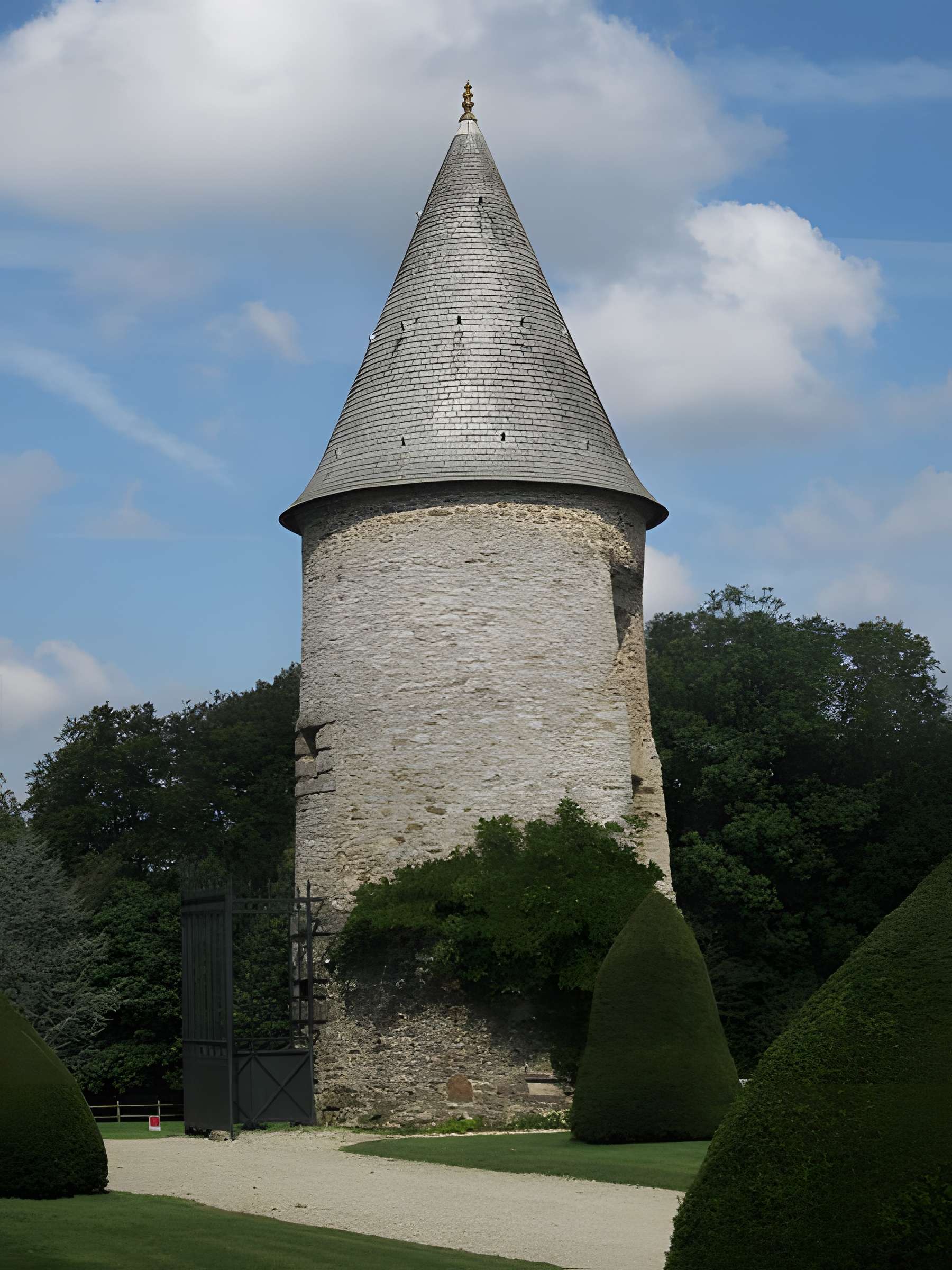 Domaine du château de Canisy (également sur commune de Saint-Gilles)