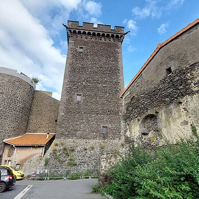 Photo de Château de Châteaugay