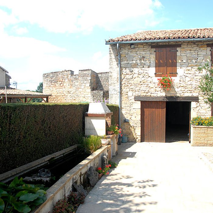 Photo de Château de Château-Larcher