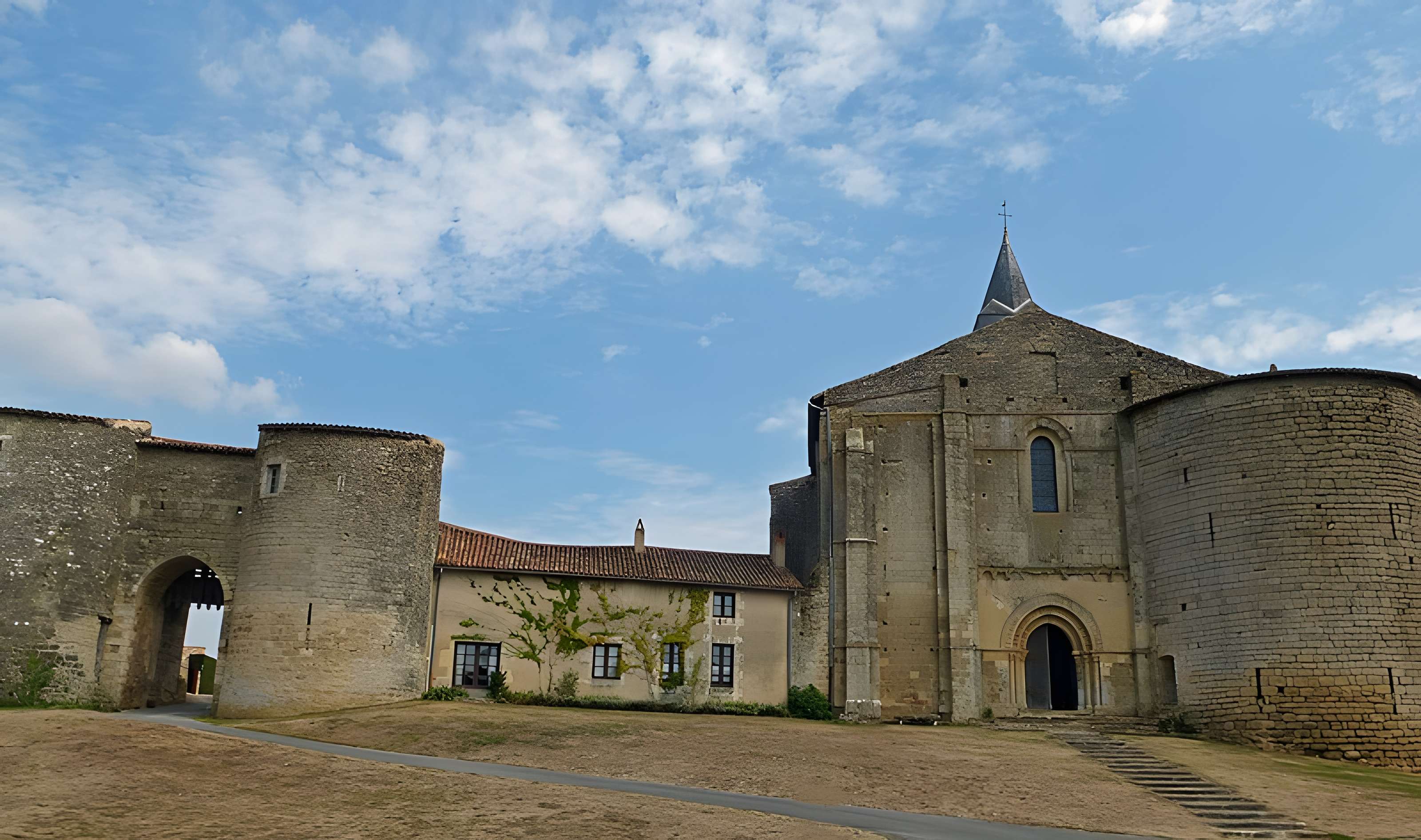 Château de Château-Larcher