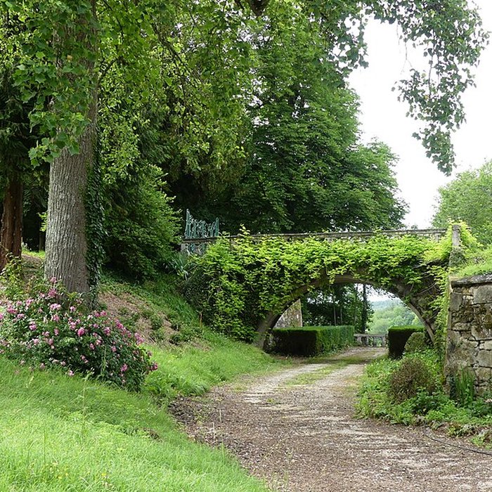 Photo de Château de Château-lÉvêque