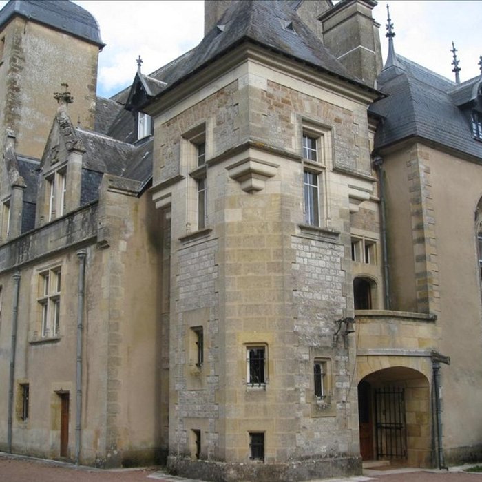 Photo de Château de Châtillon-en-Bazois