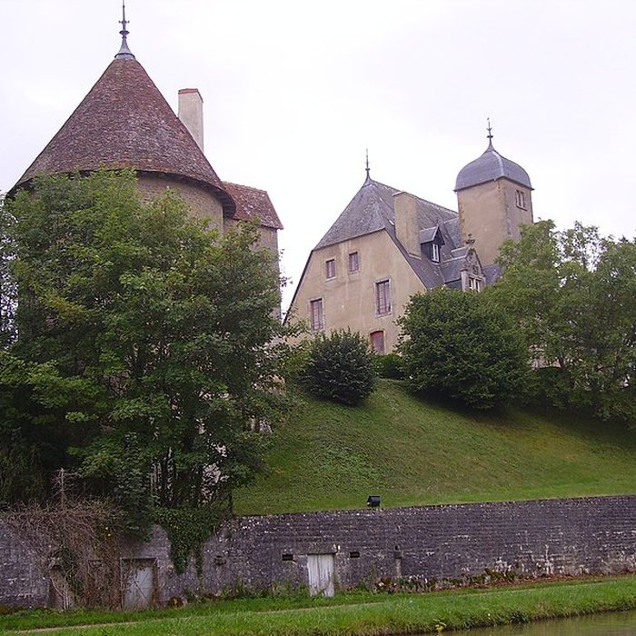 Photo de Château de Châtillon-en-Bazois