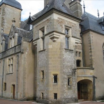 Château de Châtillon-en-Bazois
