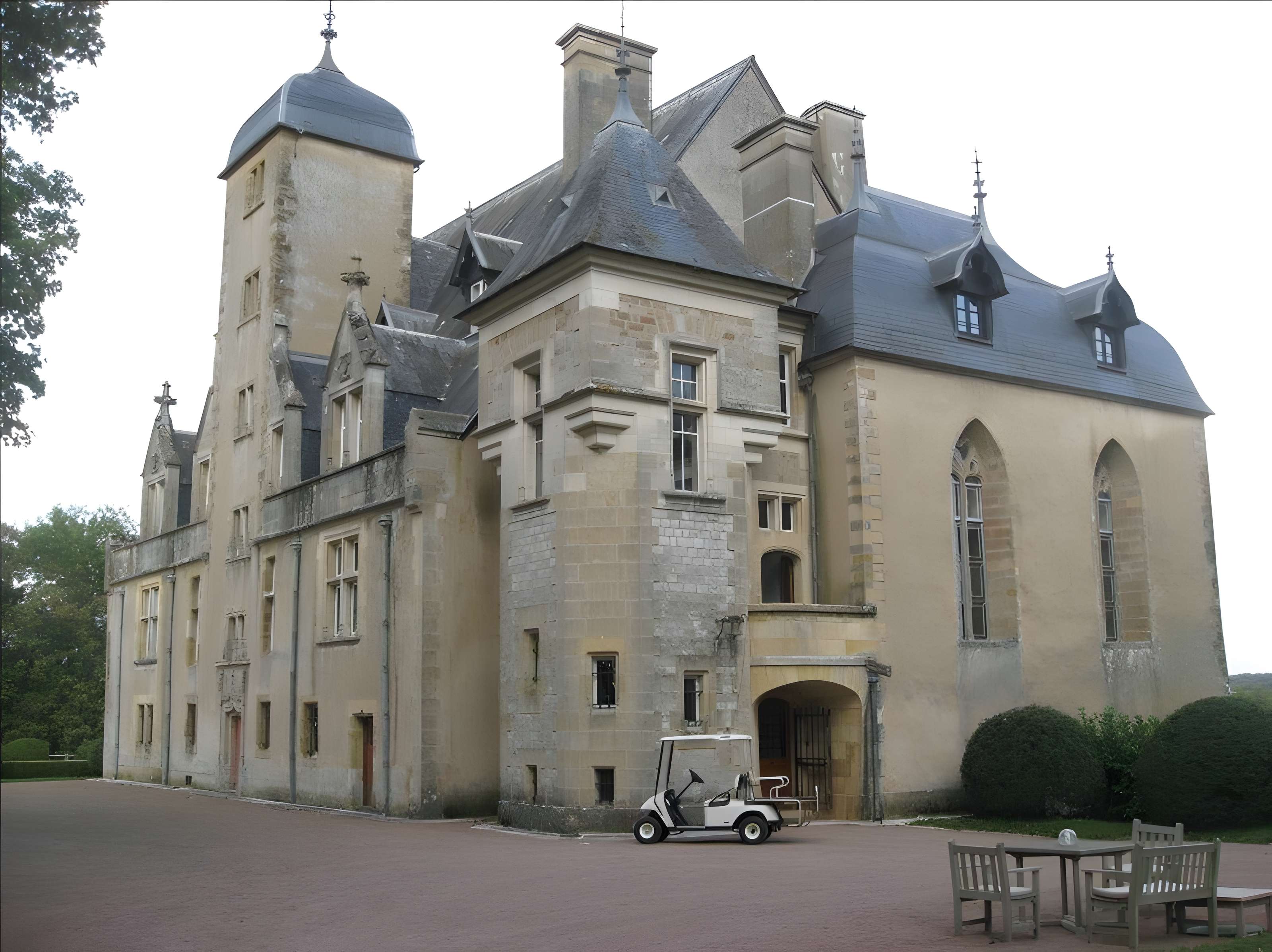 Château de Châtillon-en-Bazois 