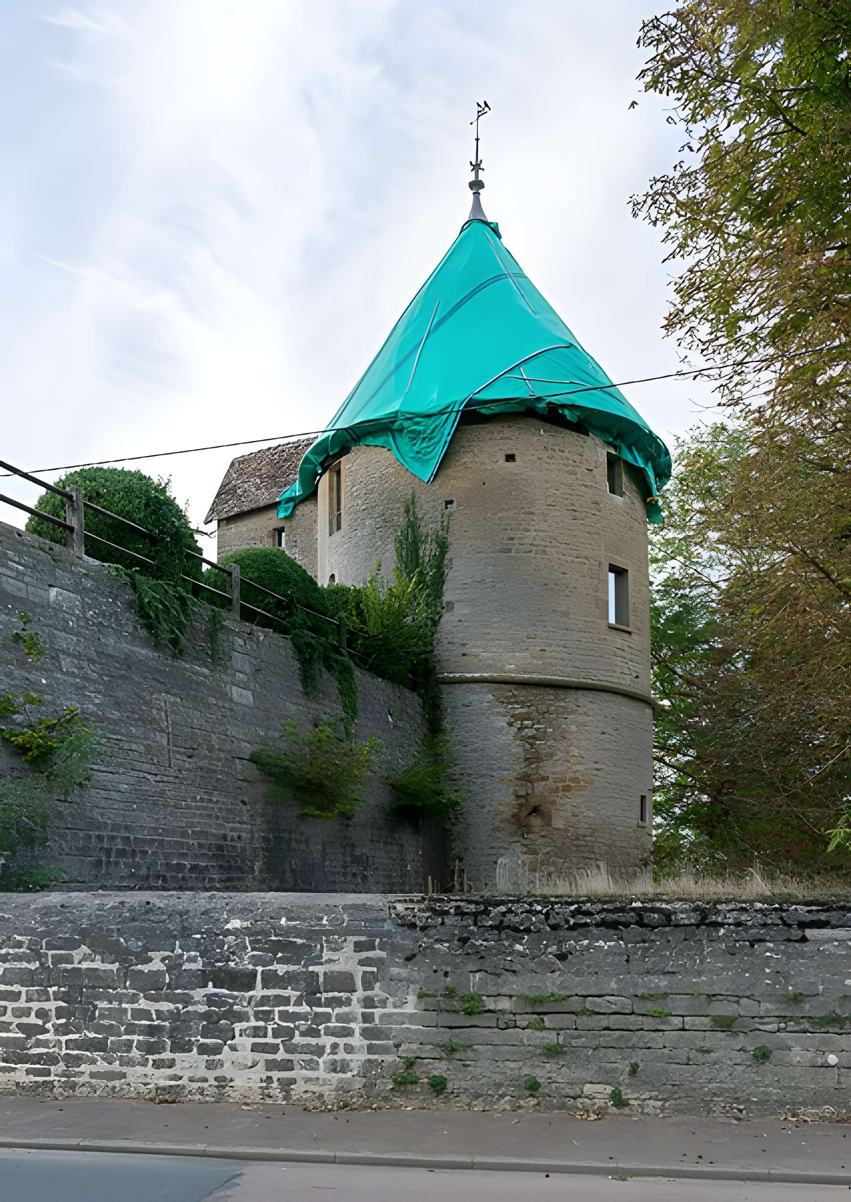 Château de Châtillon-en-Bazois