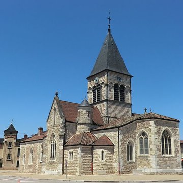 Église de la Nativité-de-la-Sainte-Vierge de Villars-les-Dombes