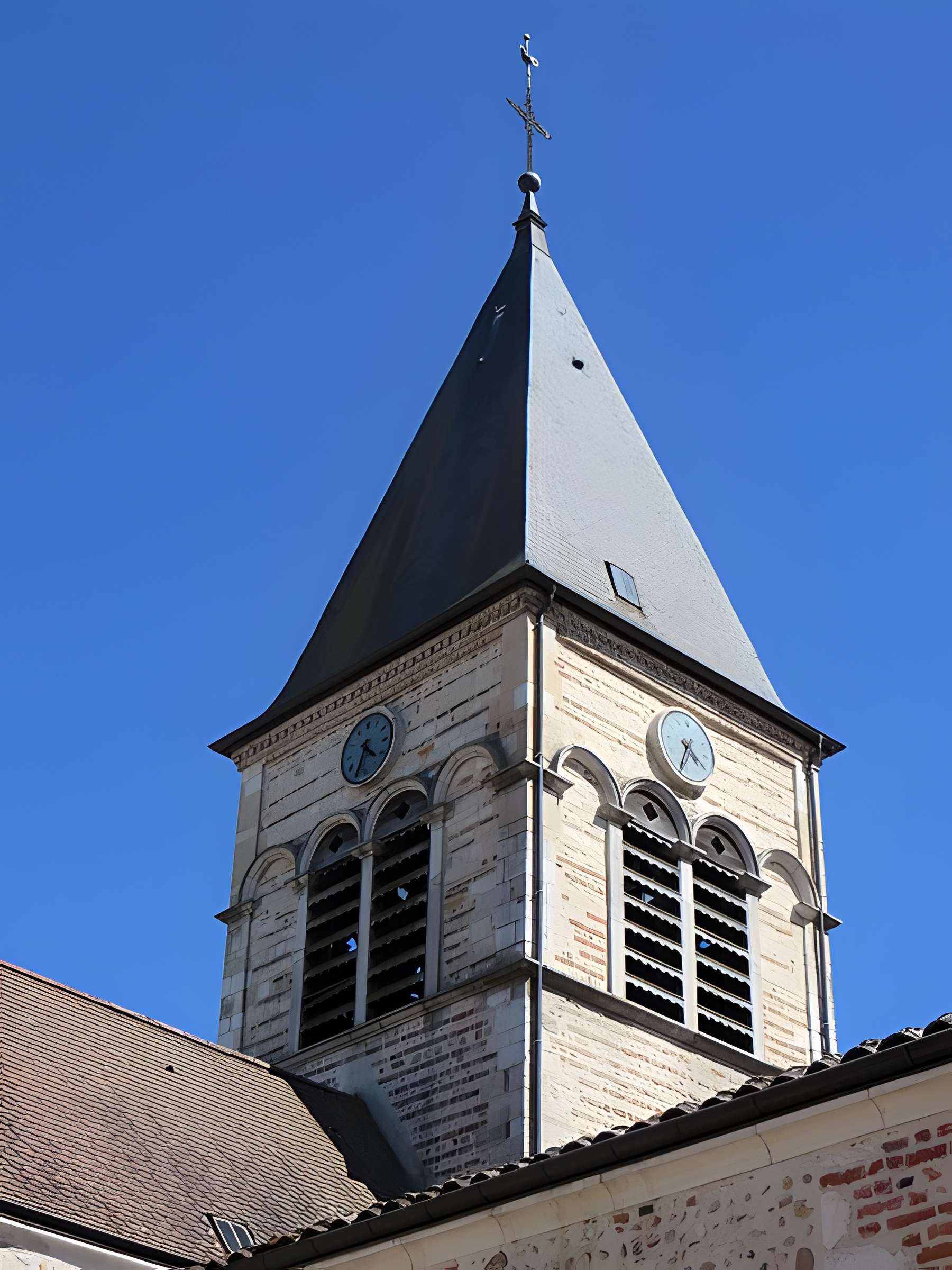 Église de la Nativité-de-la-Sainte-Vierge de Villars-les-Dombes