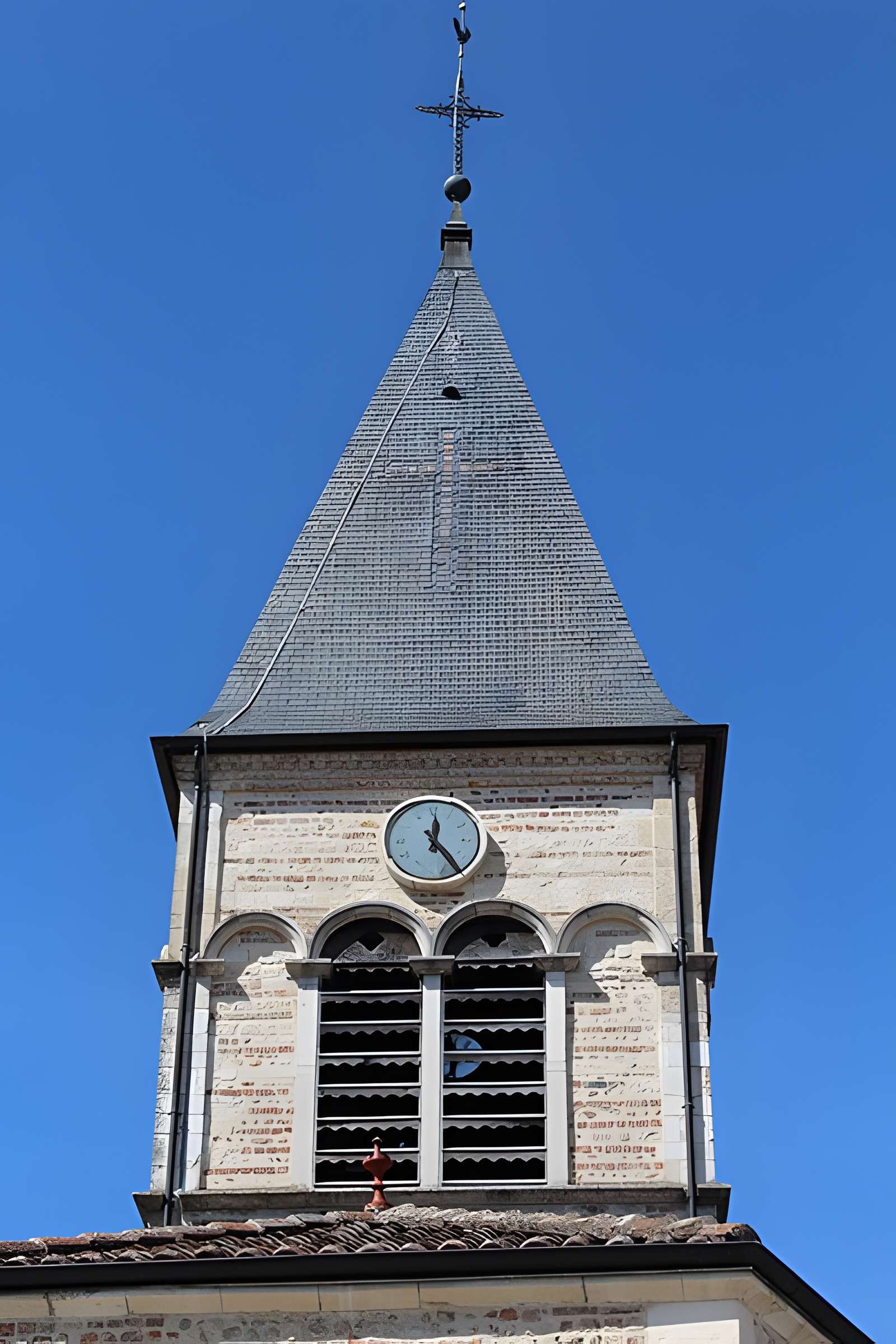 Église de la Nativité-de-la-Sainte-Vierge de Villars-les-Dombes