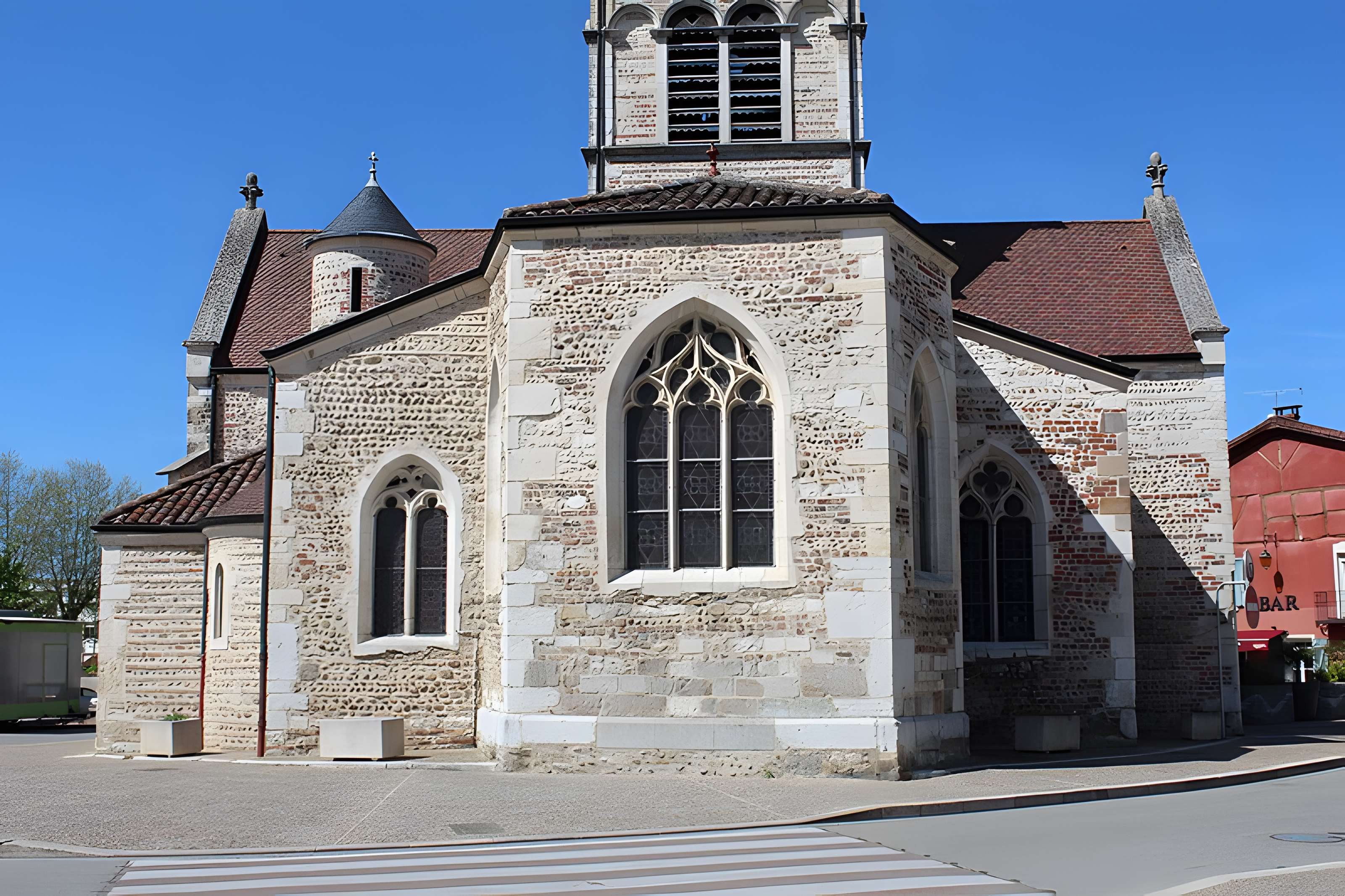 Église de la Nativité-de-la-Sainte-Vierge de Villars-les-Dombes