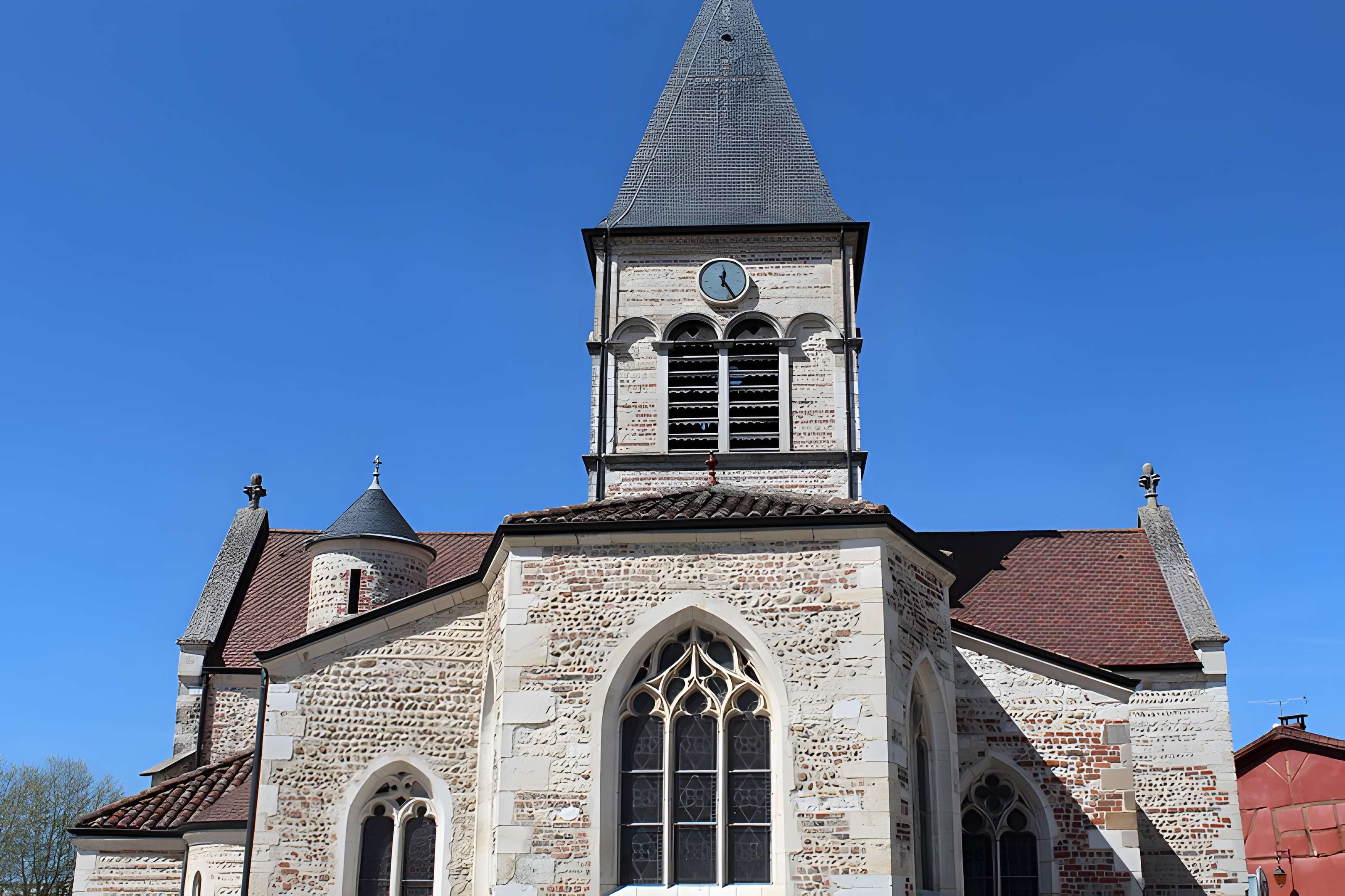 Église de la Nativité-de-la-Sainte-Vierge de Villars-les-Dombes