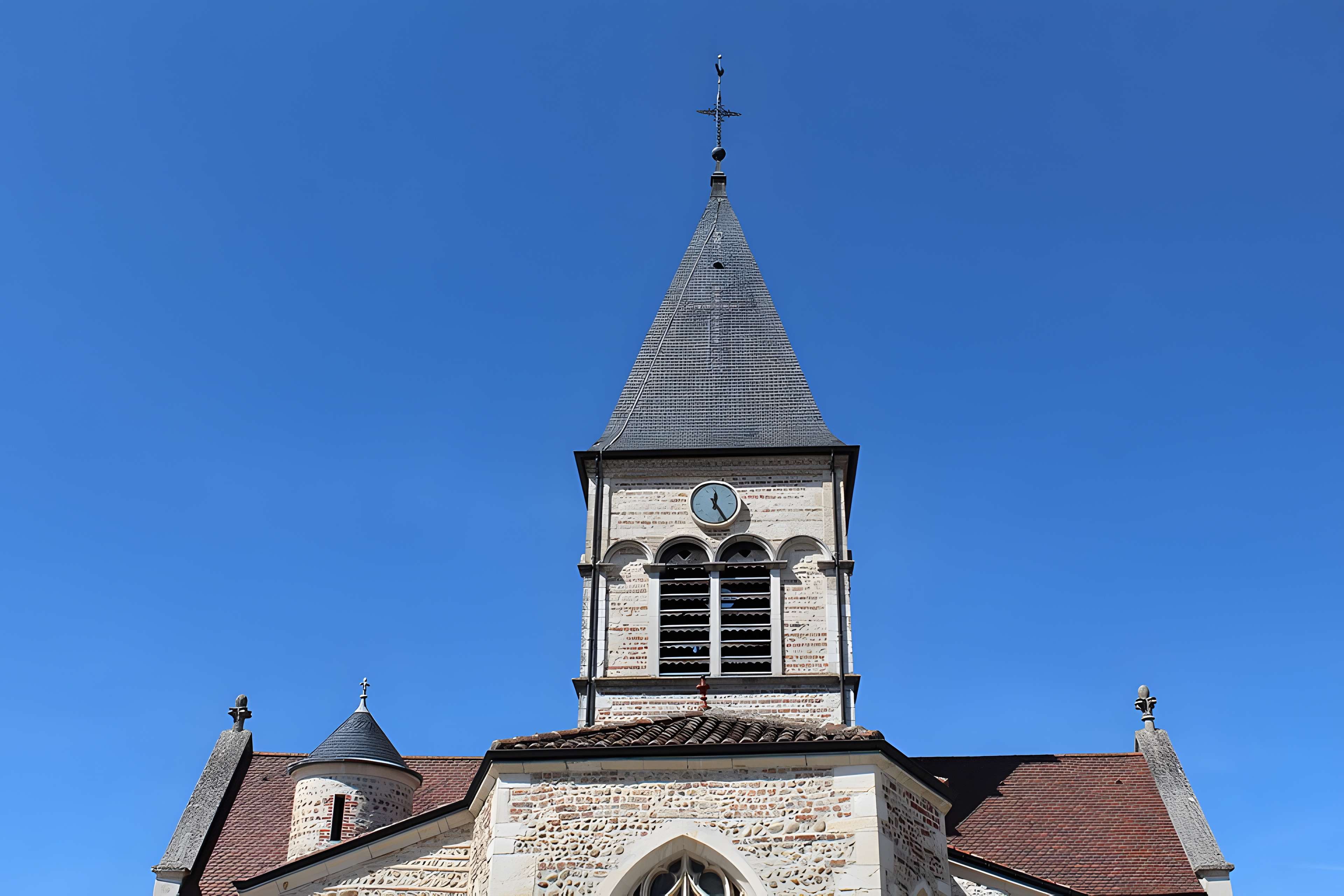 Église de la Nativité-de-la-Sainte-Vierge de Villars-les-Dombes