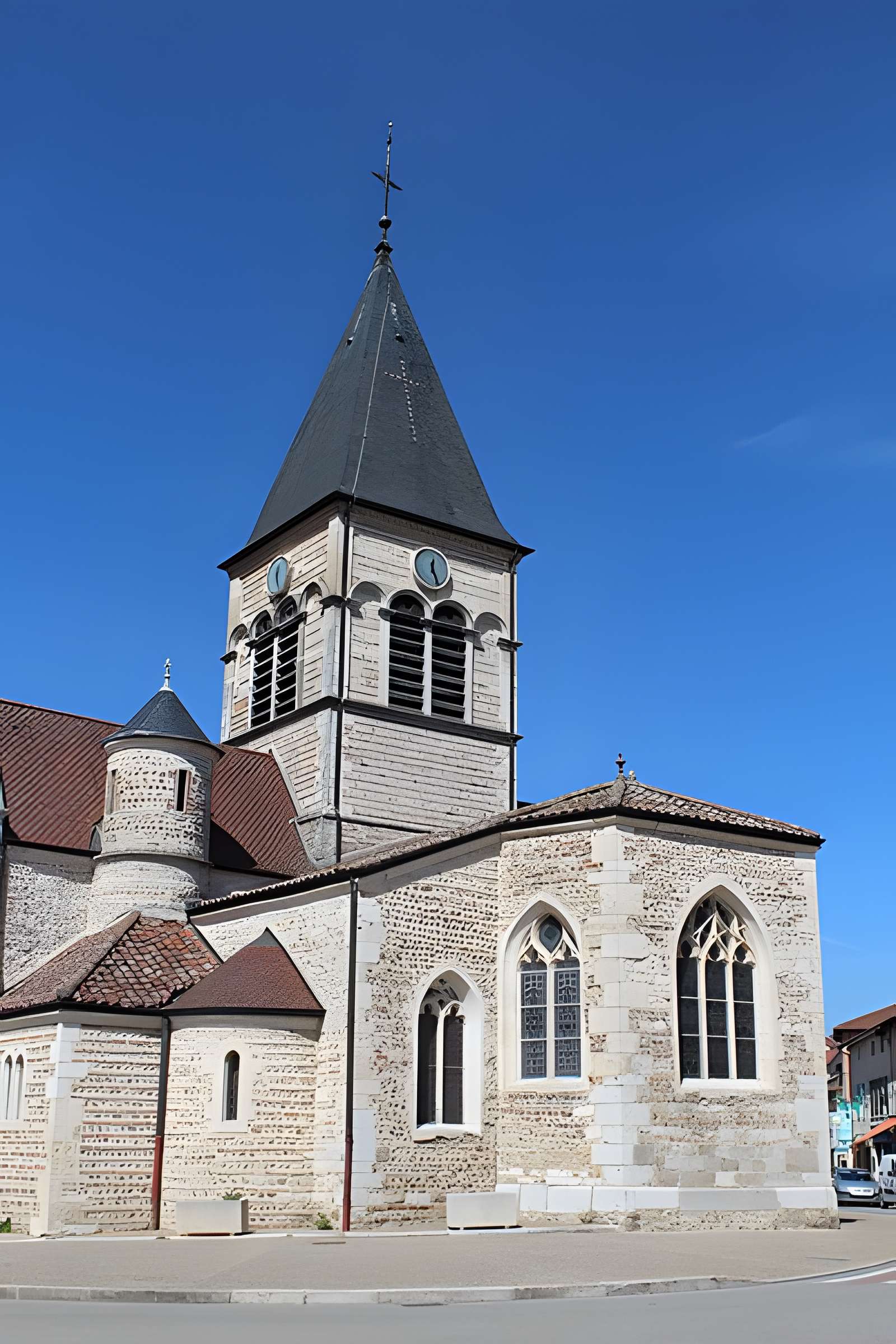 Église de la Nativité-de-la-Sainte-Vierge de Villars-les-Dombes