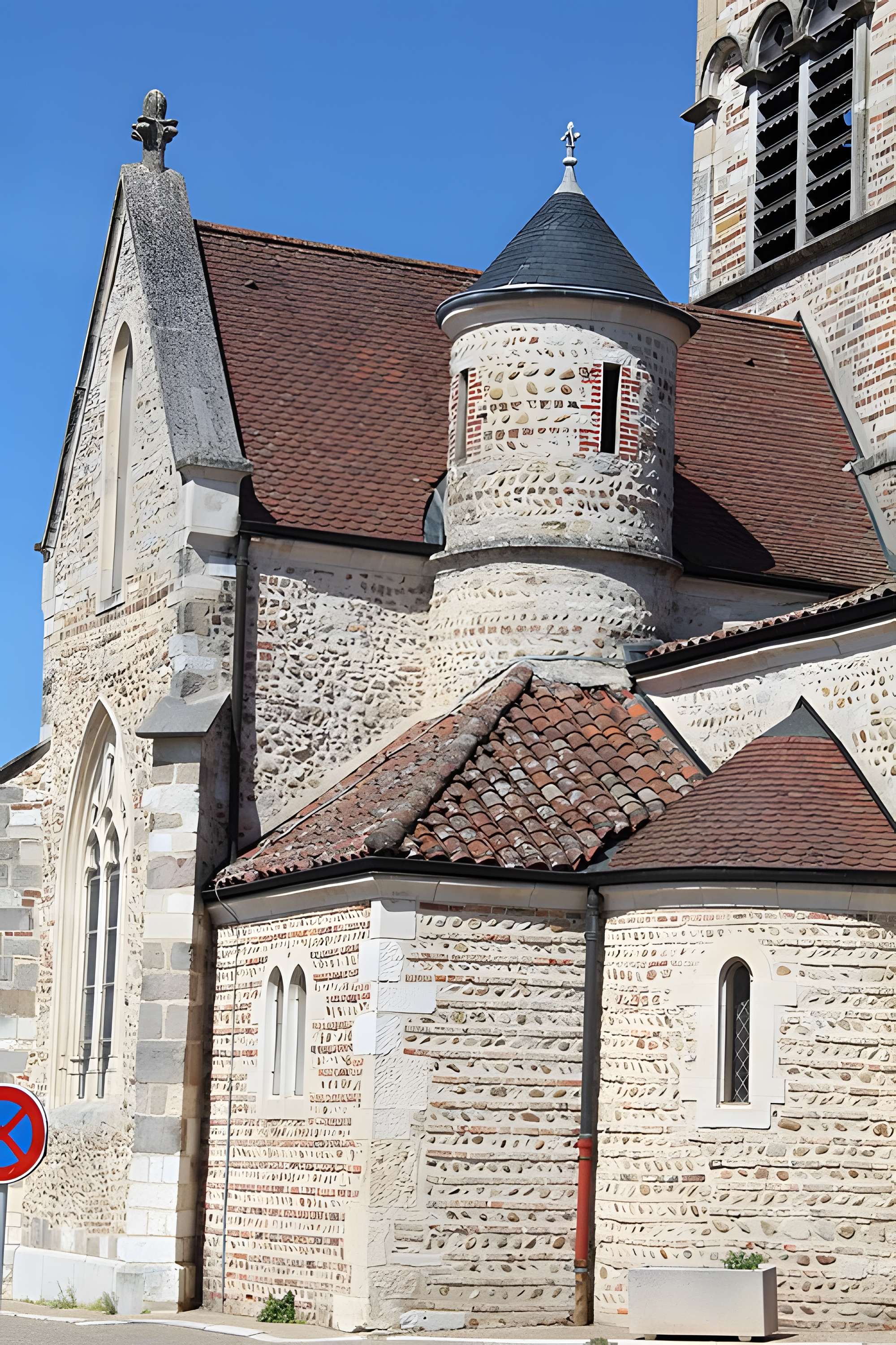 Église de la Nativité-de-la-Sainte-Vierge de Villars-les-Dombes