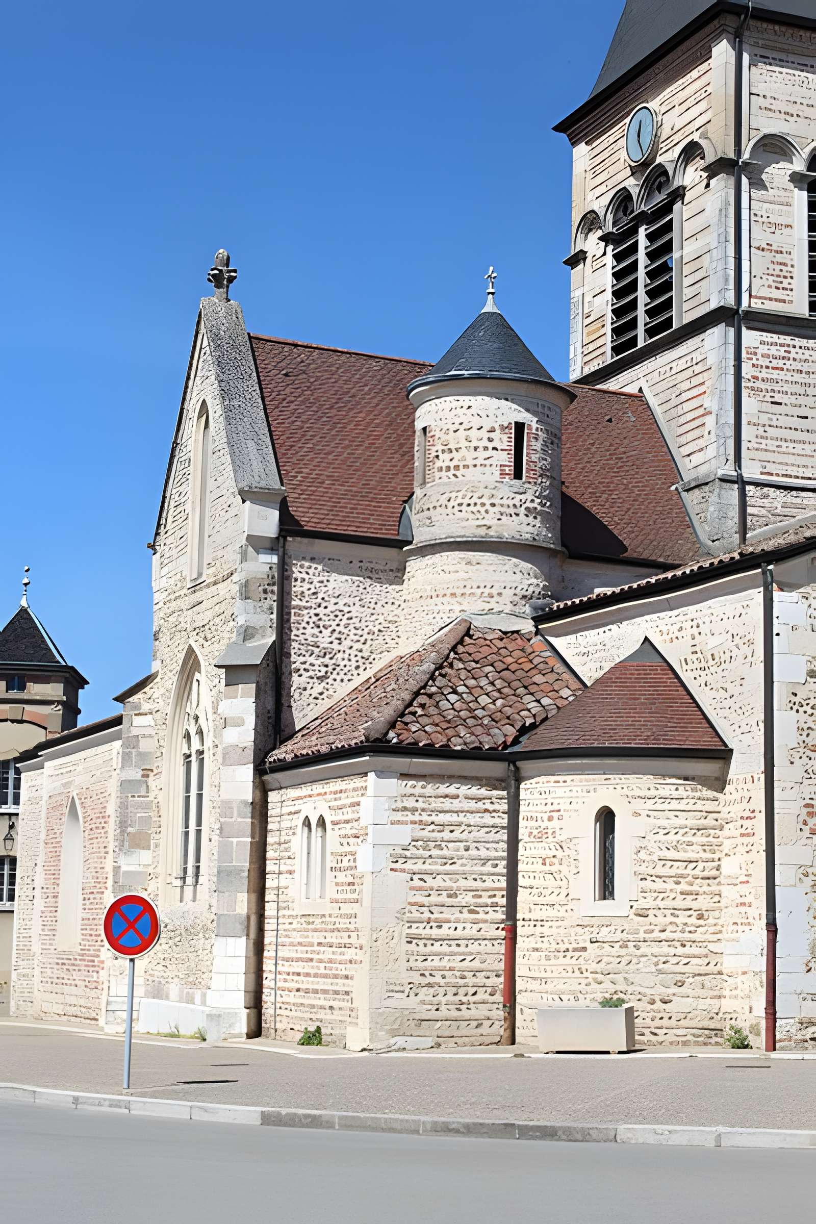 Église de la Nativité-de-la-Sainte-Vierge de Villars-les-Dombes