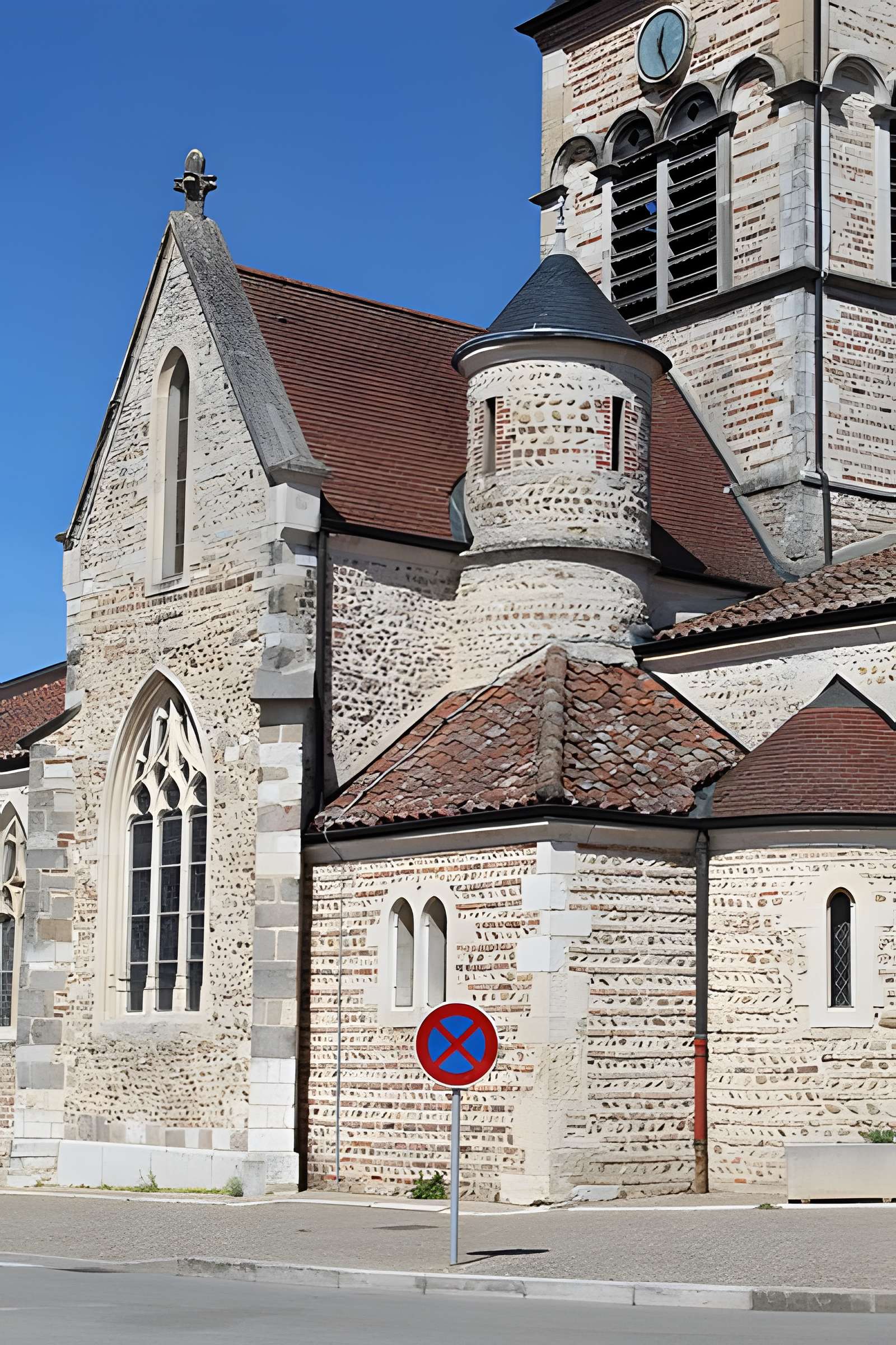 Église de la Nativité-de-la-Sainte-Vierge de Villars-les-Dombes