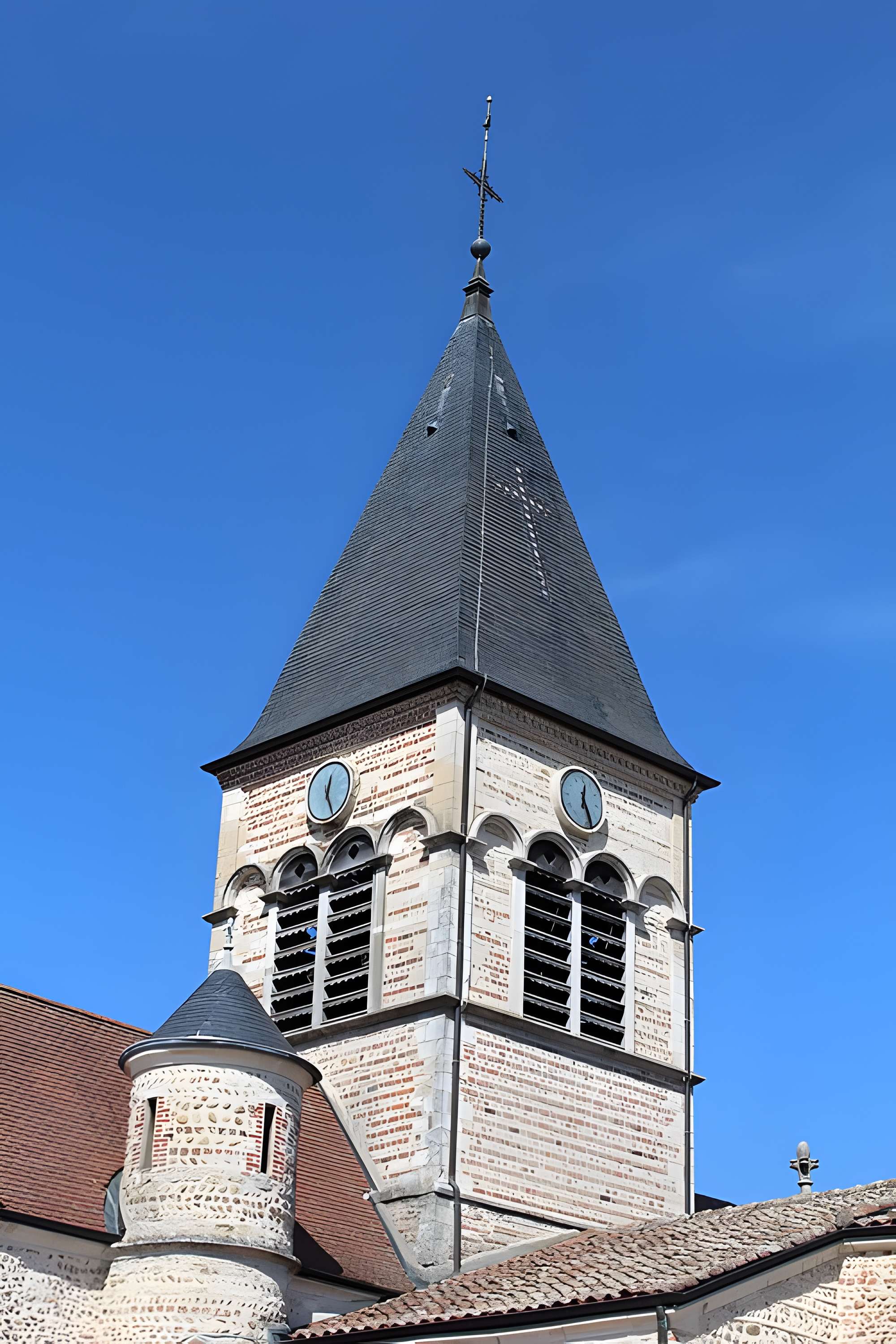 Église de la Nativité-de-la-Sainte-Vierge de Villars-les-Dombes
