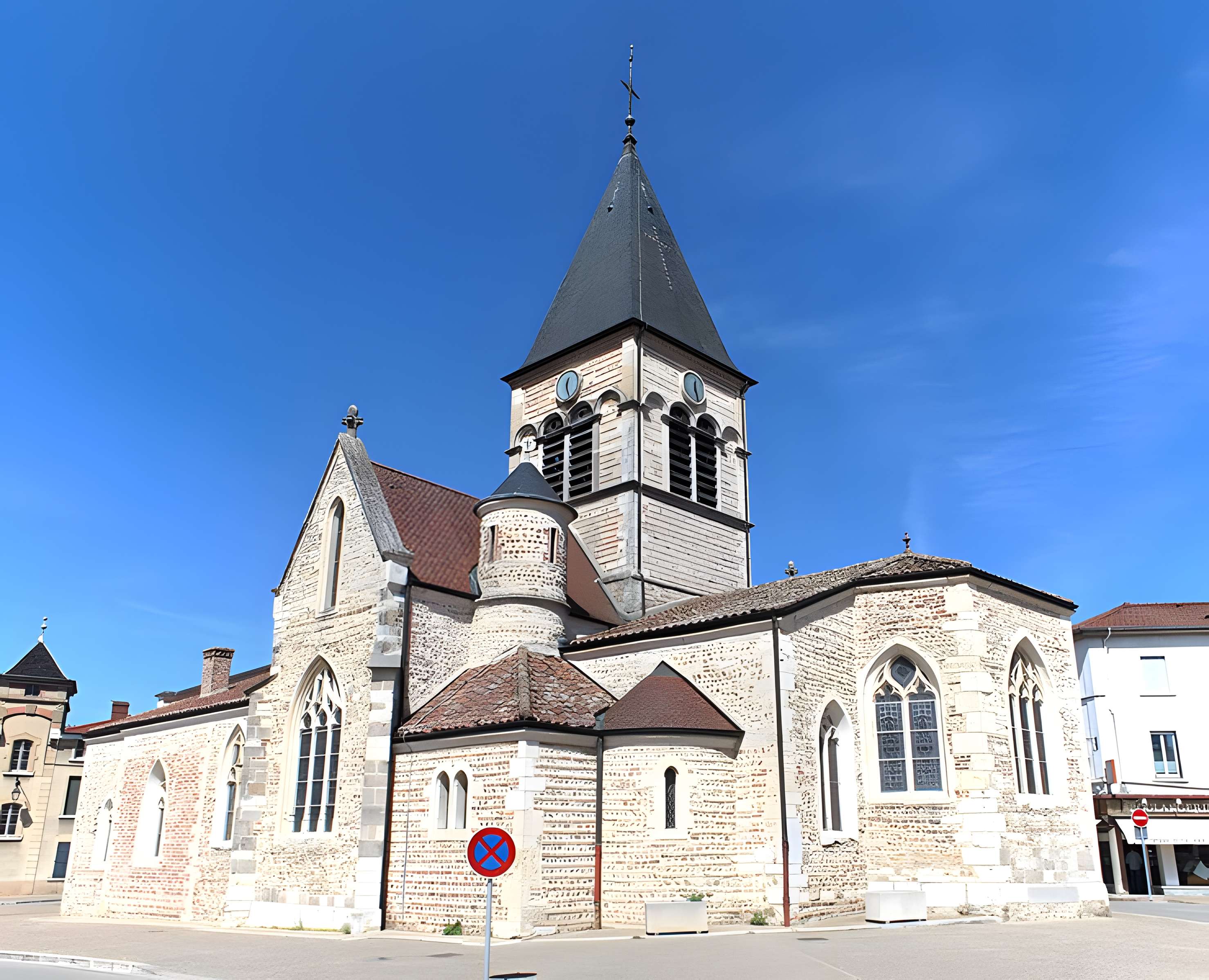 Église de la Nativité-de-la-Sainte-Vierge de Villars-les-Dombes