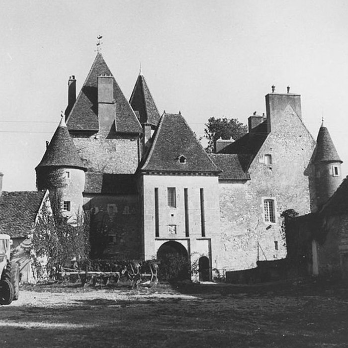 Photo de Château de Corcelles-les-Arts