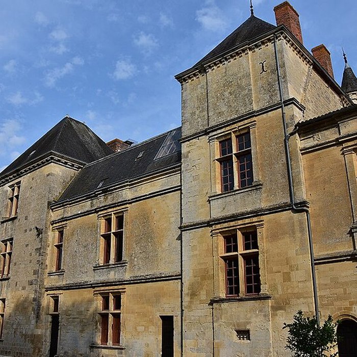 Photo de Château de Coulonges-sur-lAutize