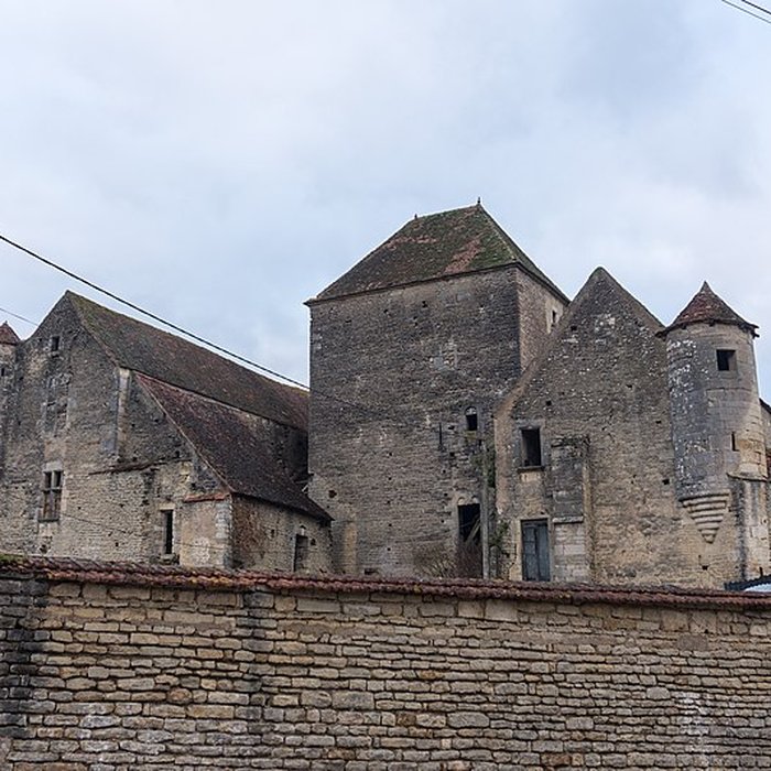 Photo de Château de Courcelles-lès-Montbard