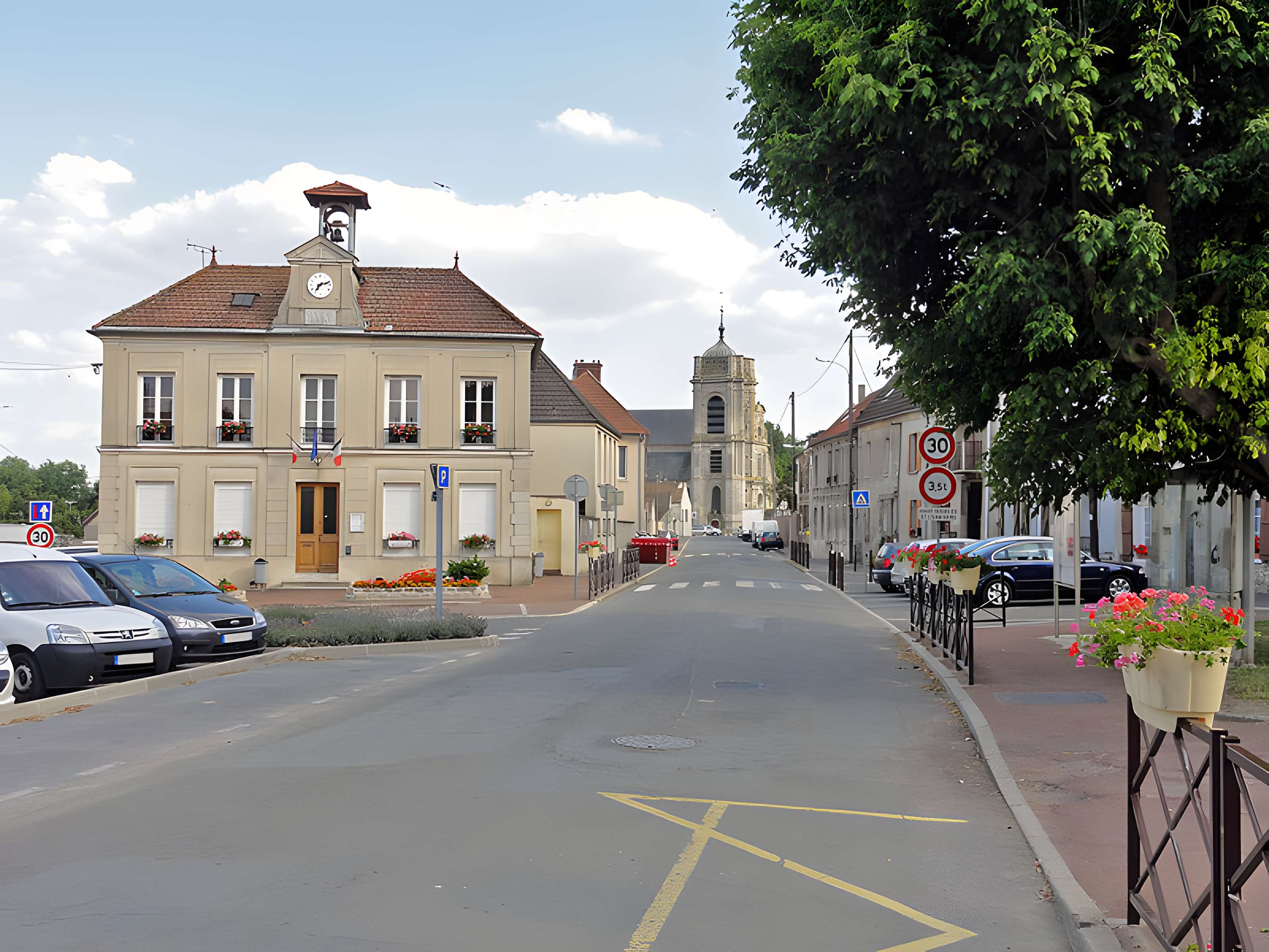 Église de la Nativité-de-la-Vierge du Mesnil-Aubry