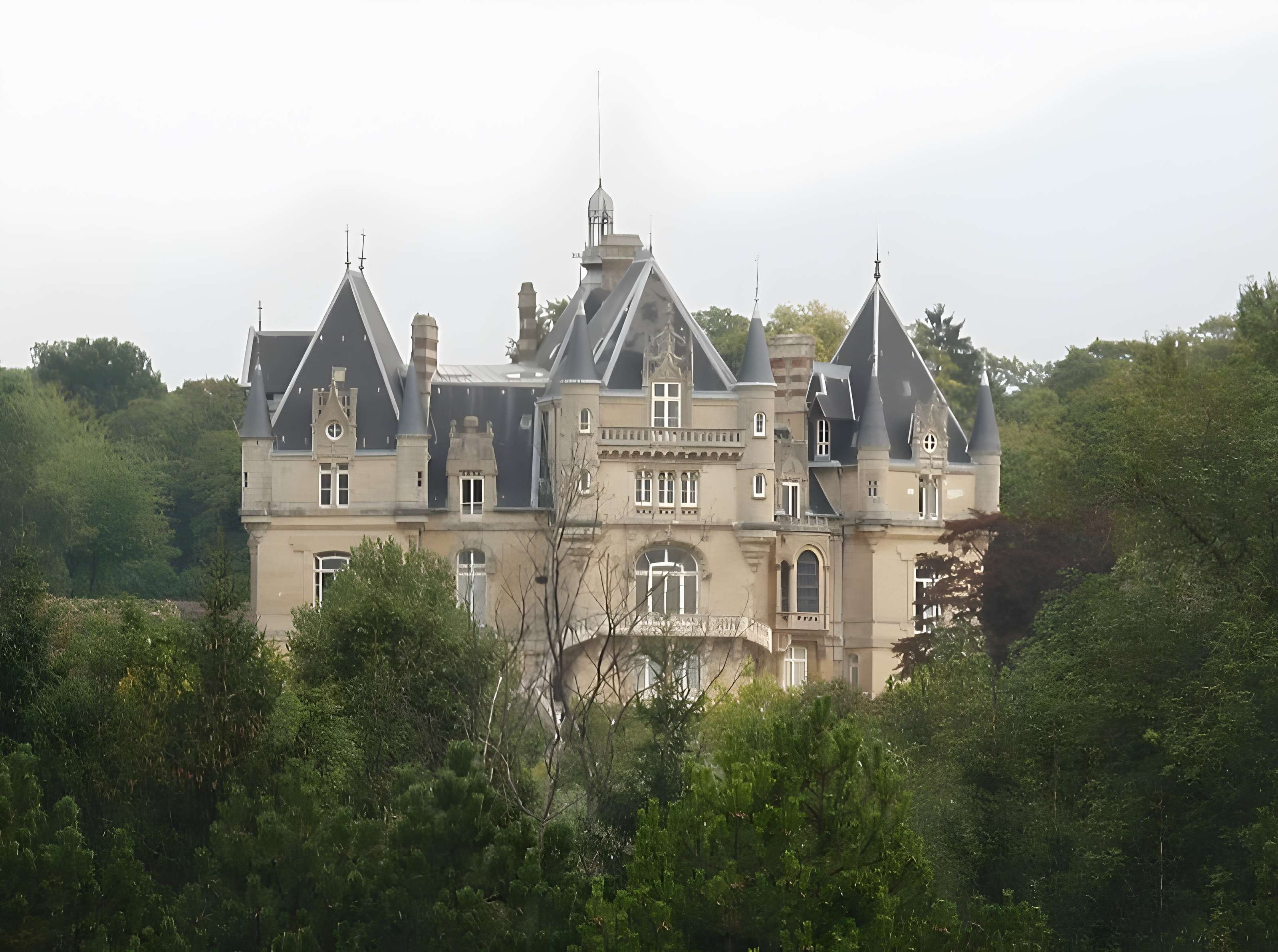 Château de Dampont 