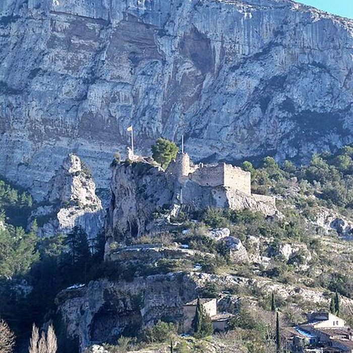 Photo de Château de Fontaine-de-Vaucluse