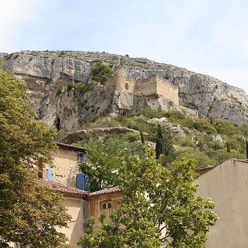 Château de Fontaine-de-Vaucluse