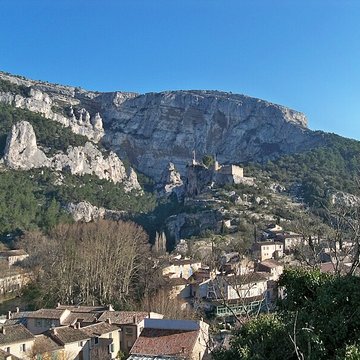 Château de Fontaine-de-Vaucluse