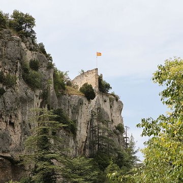 Château de Fontaine-de-Vaucluse