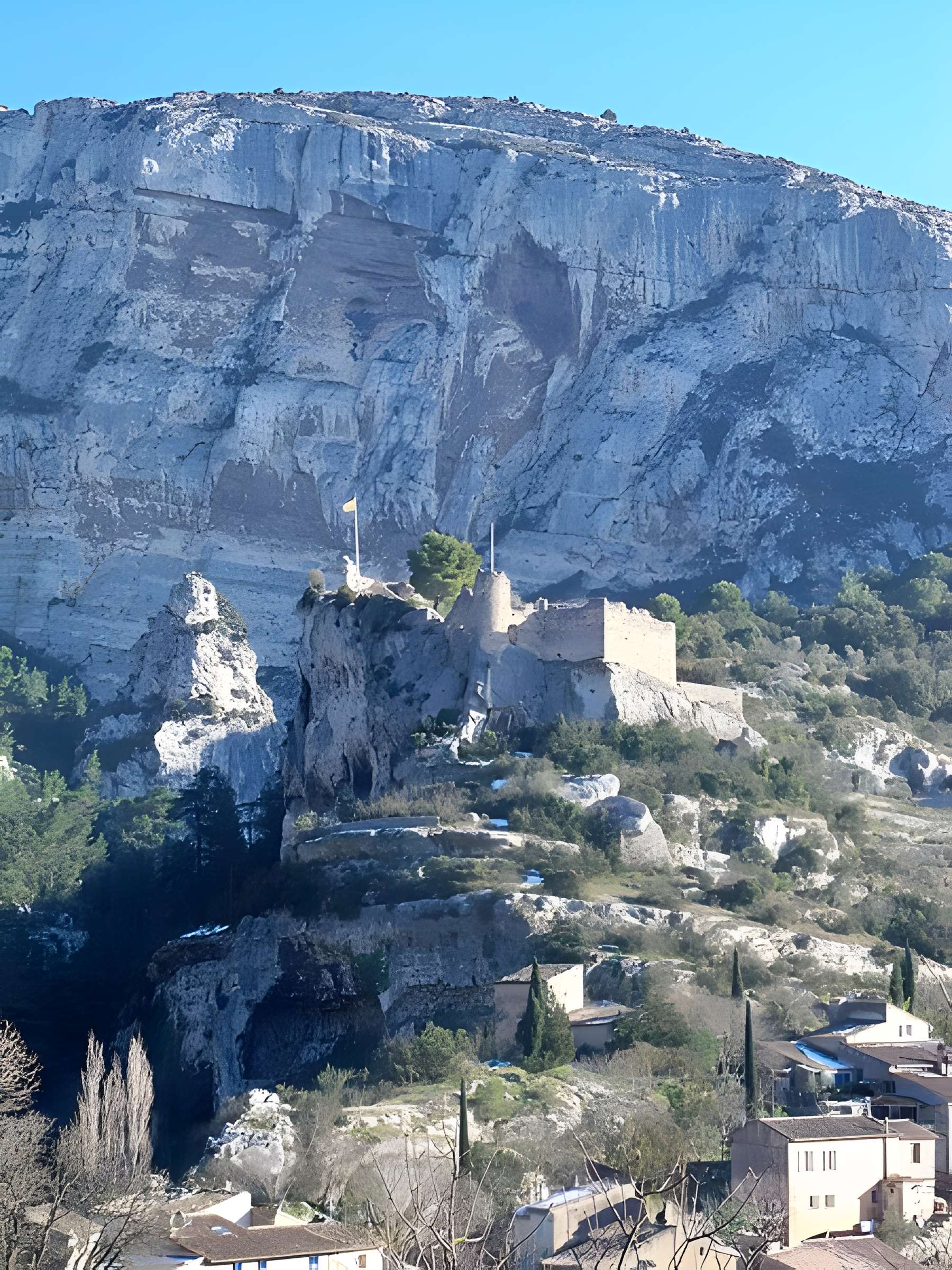 Château de Fontaine-de-Vaucluse