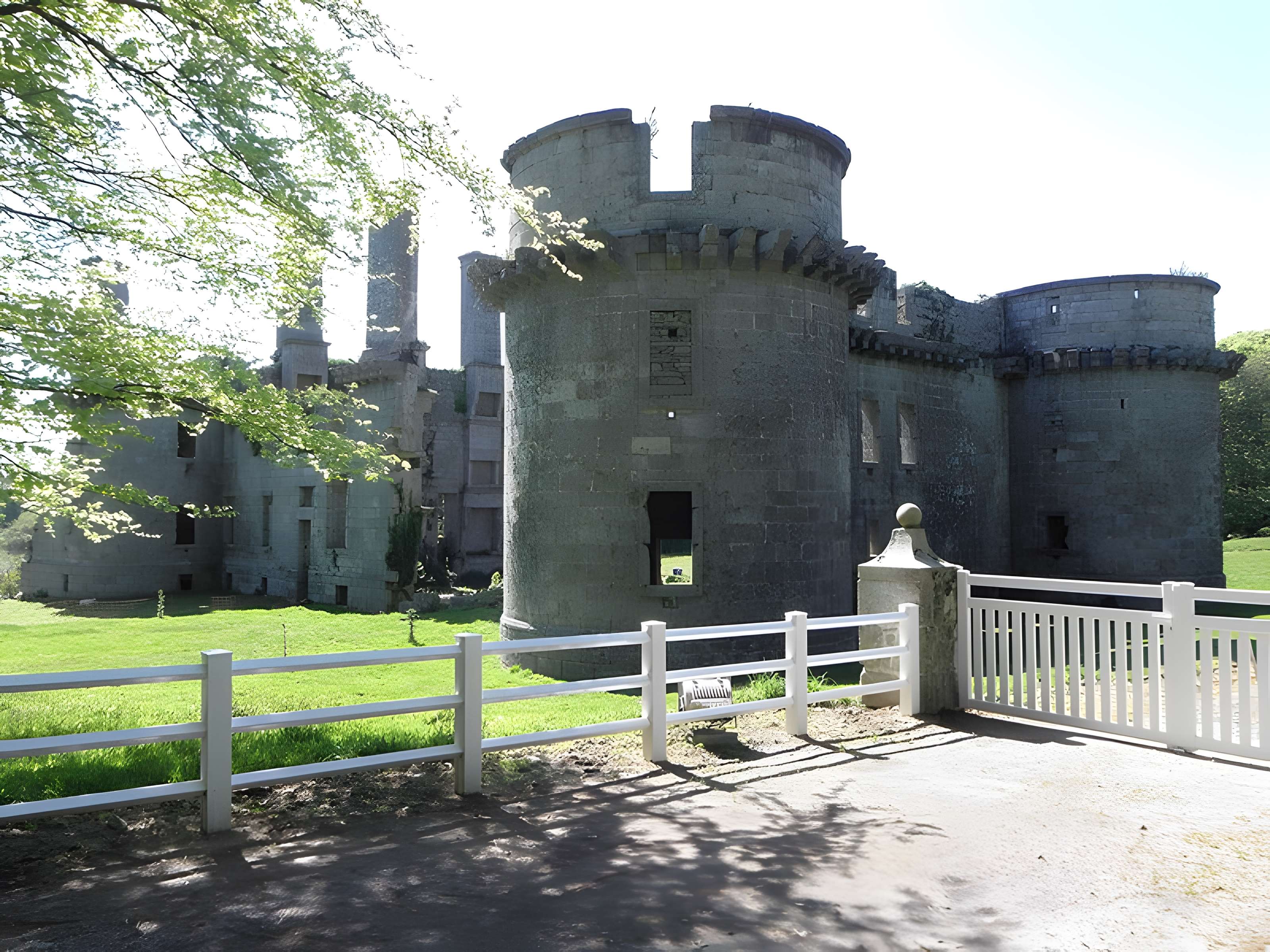 Château de Kergounadeach 